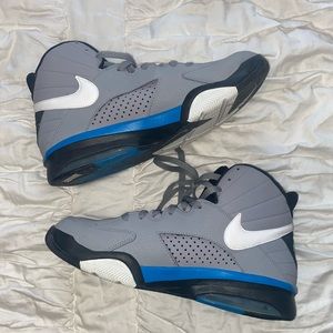 Nike men’s sneakers